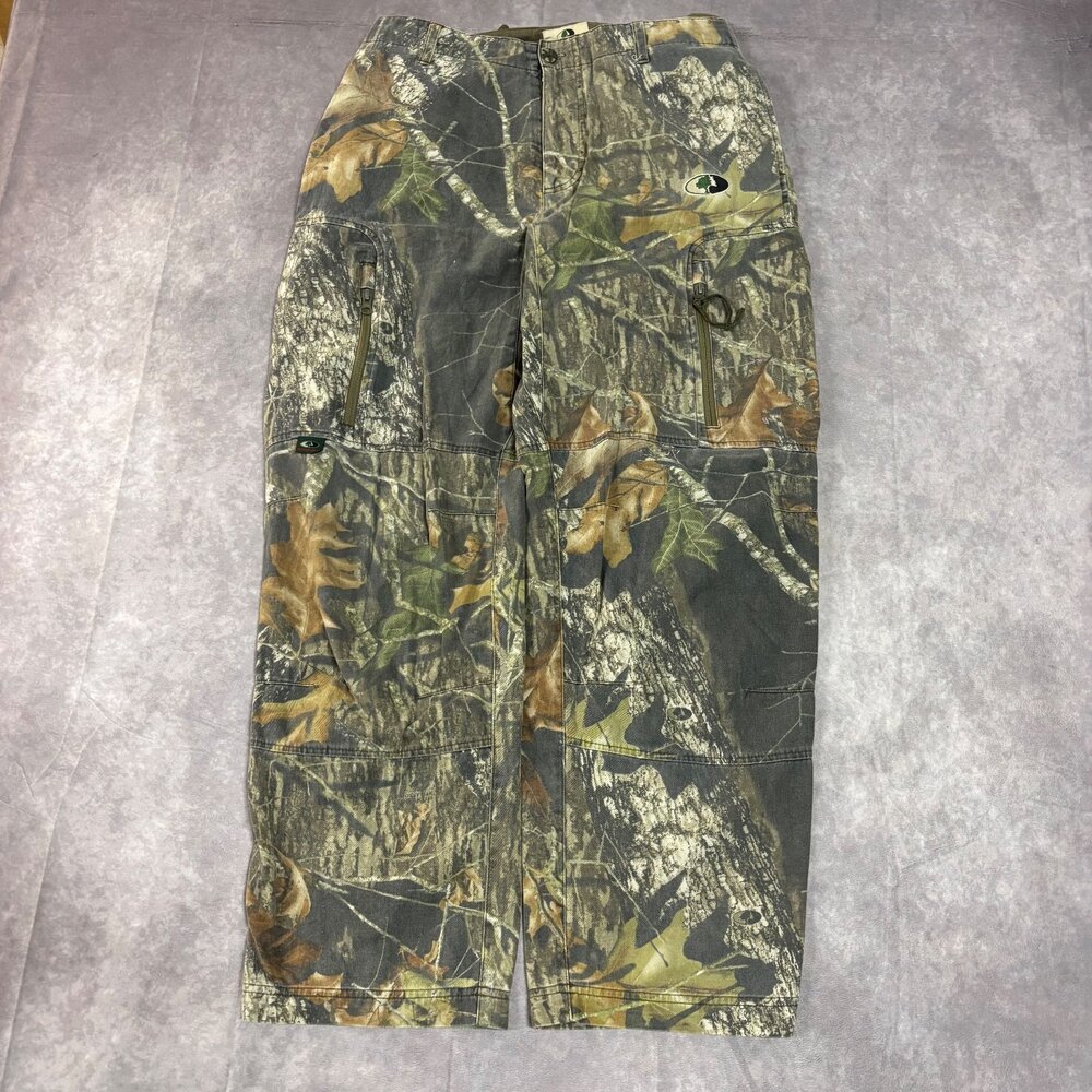 Mossy Oak Men's cargo pants 2000s Camo Size L